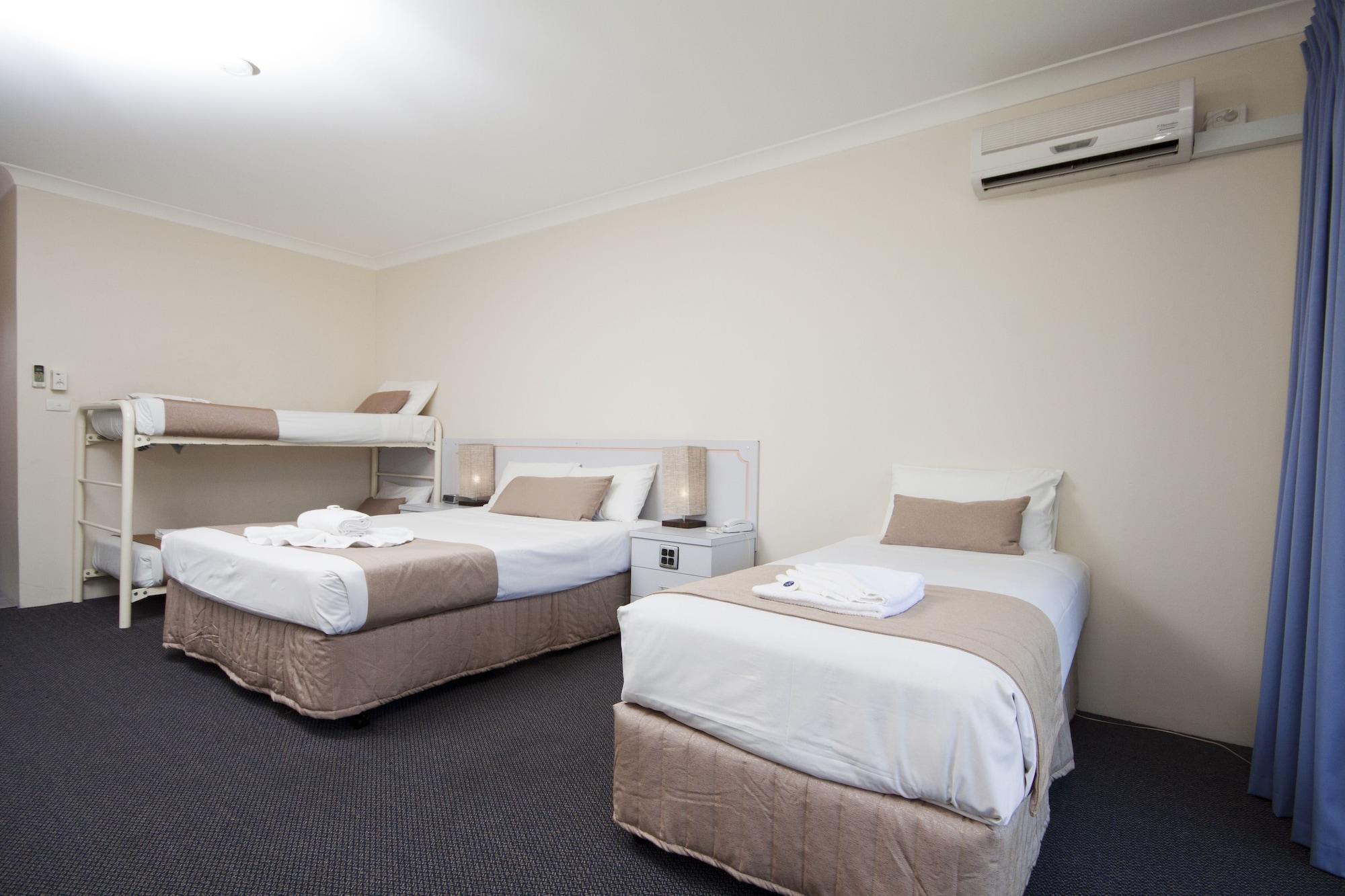 Island Palms Motor Inn Forster Dış mekan fotoğraf