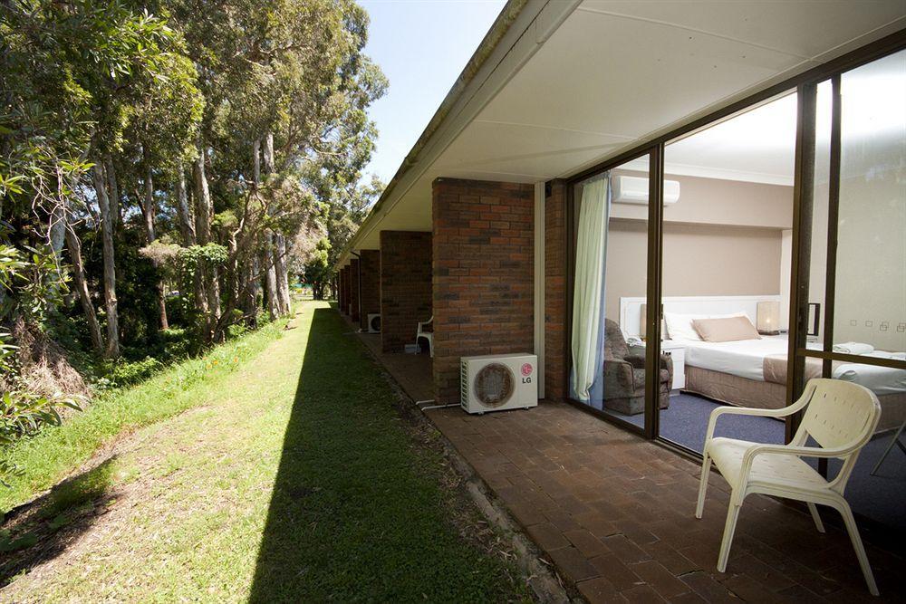 Island Palms Motor Inn Forster Dış mekan fotoğraf