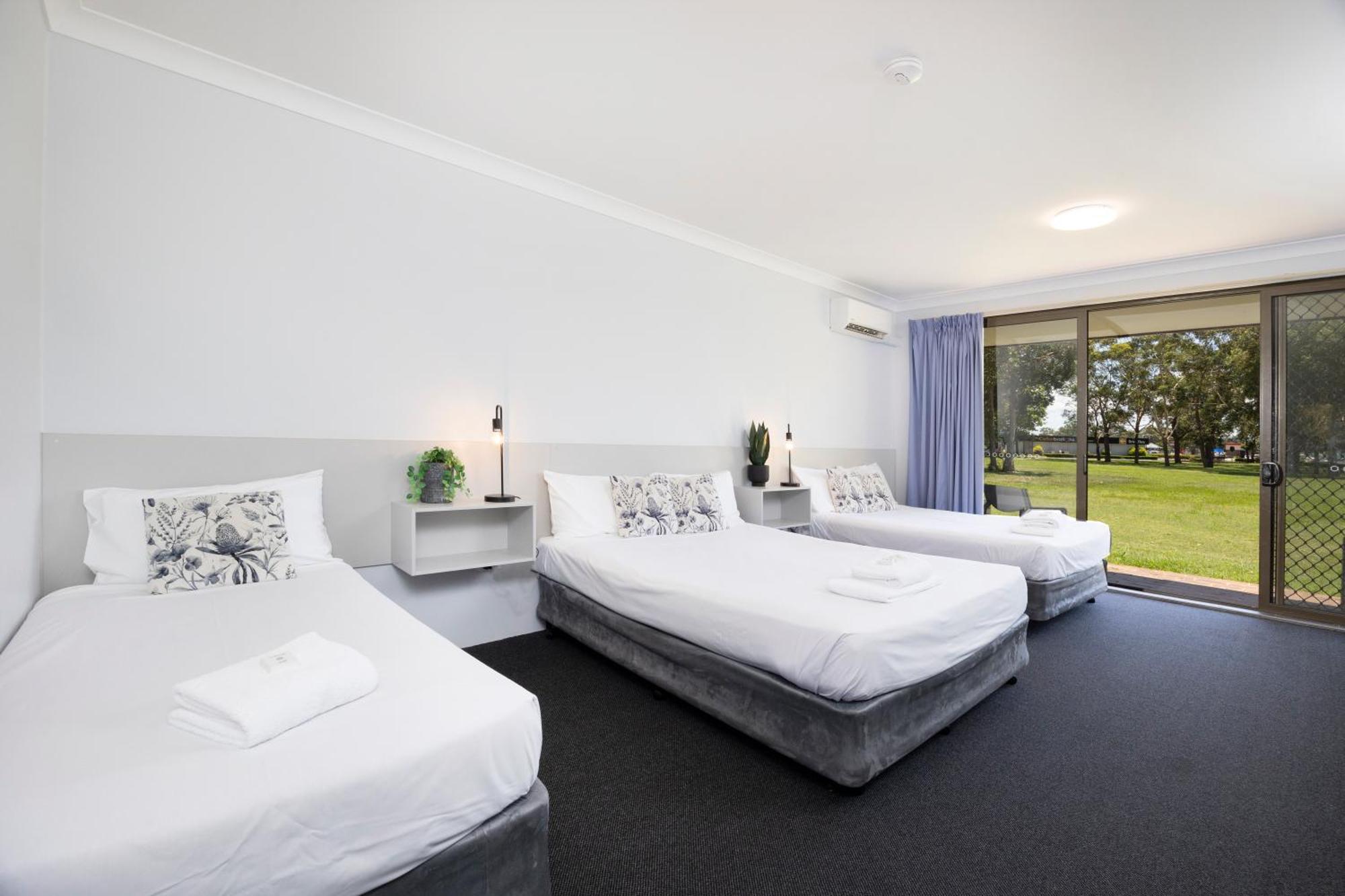 Island Palms Motor Inn Forster Dış mekan fotoğraf